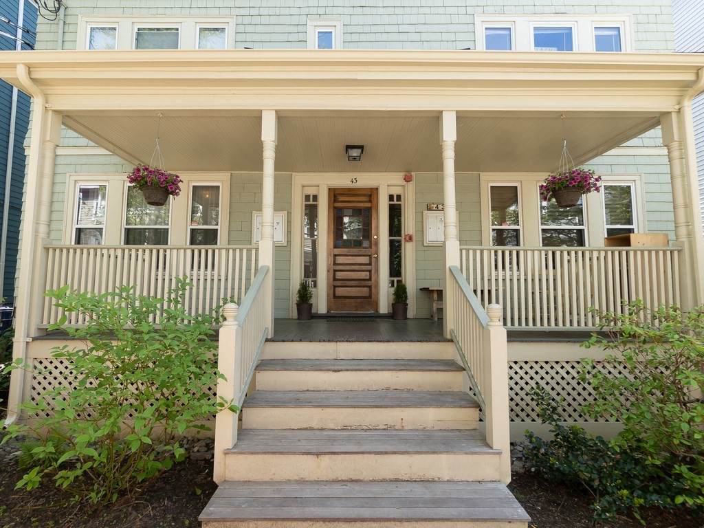 43 Boynton Street - Photo 1