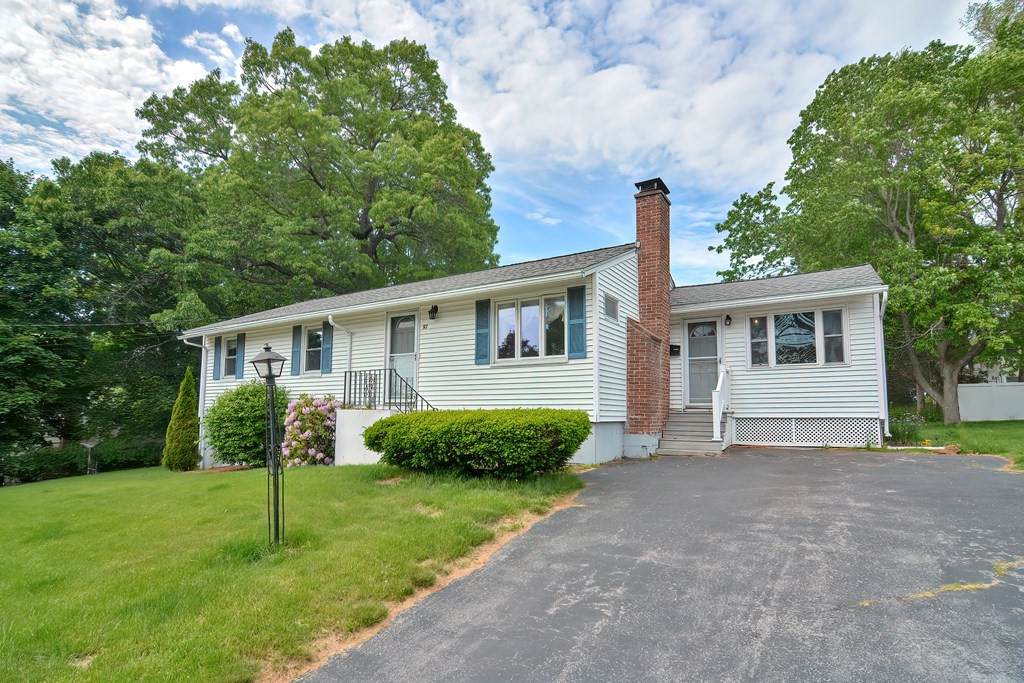 97 Applewood Dr - Photo 1