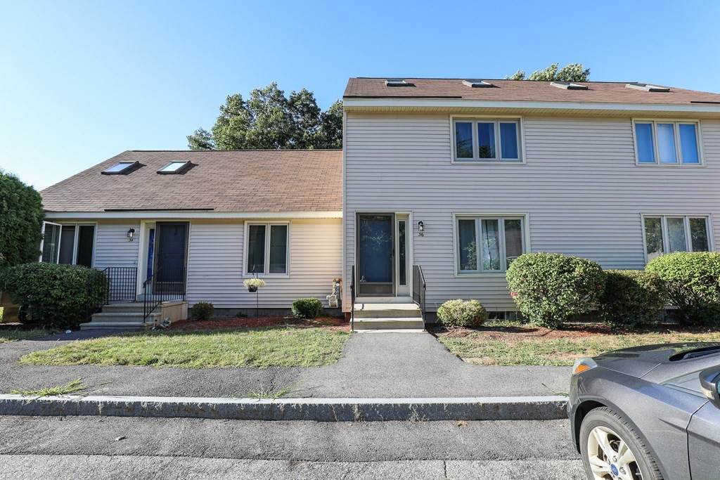 1555 Bodwell Road - Photo 1