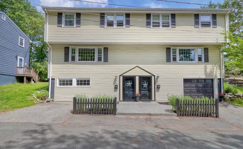 33 Spruce St - Photo 1