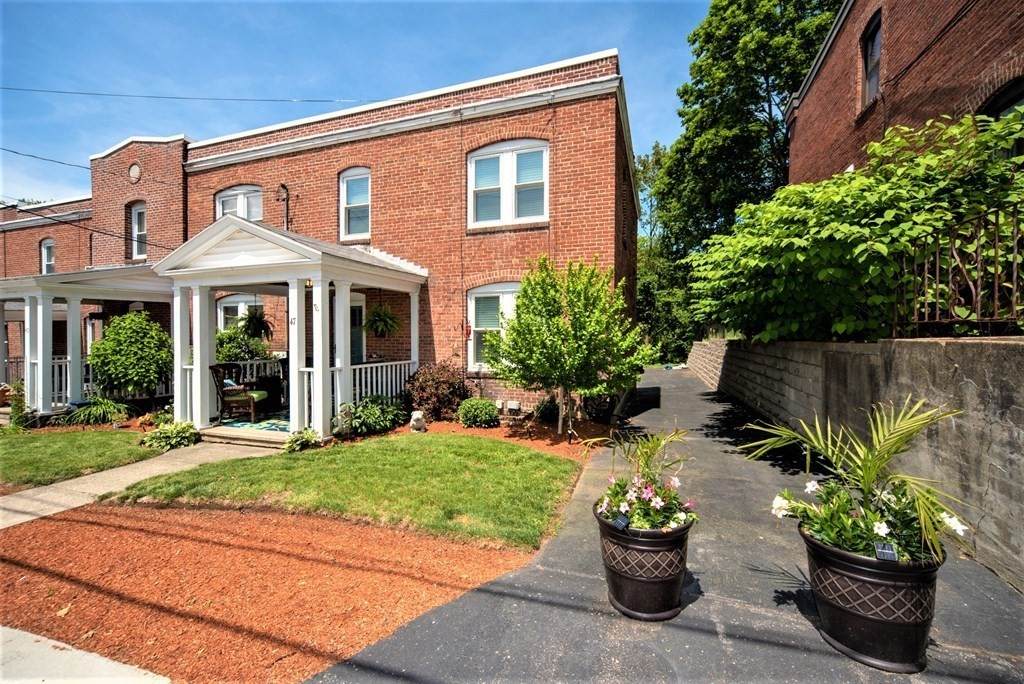 47 Grove St - Photo 1