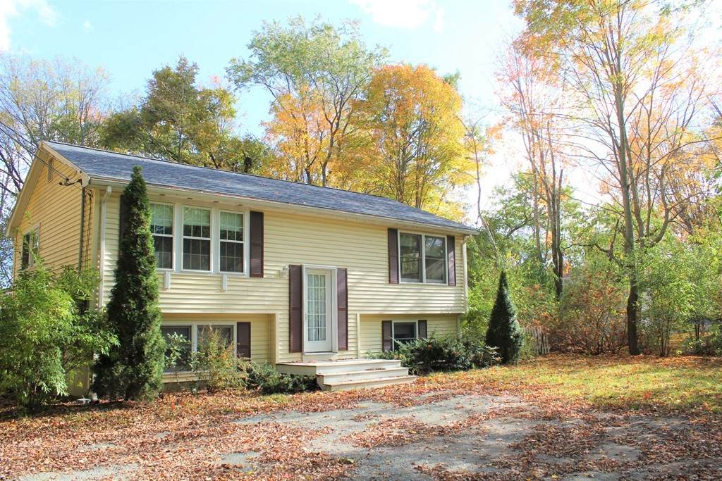435 Lincoln St - Photo 1