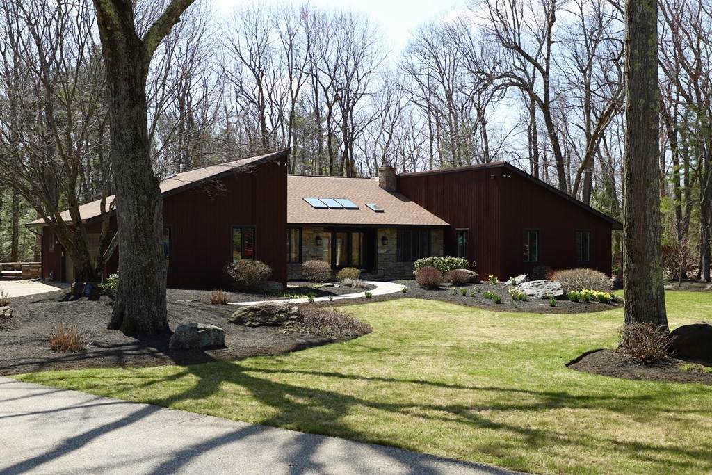 30 Lancelot Drive - Photo 1