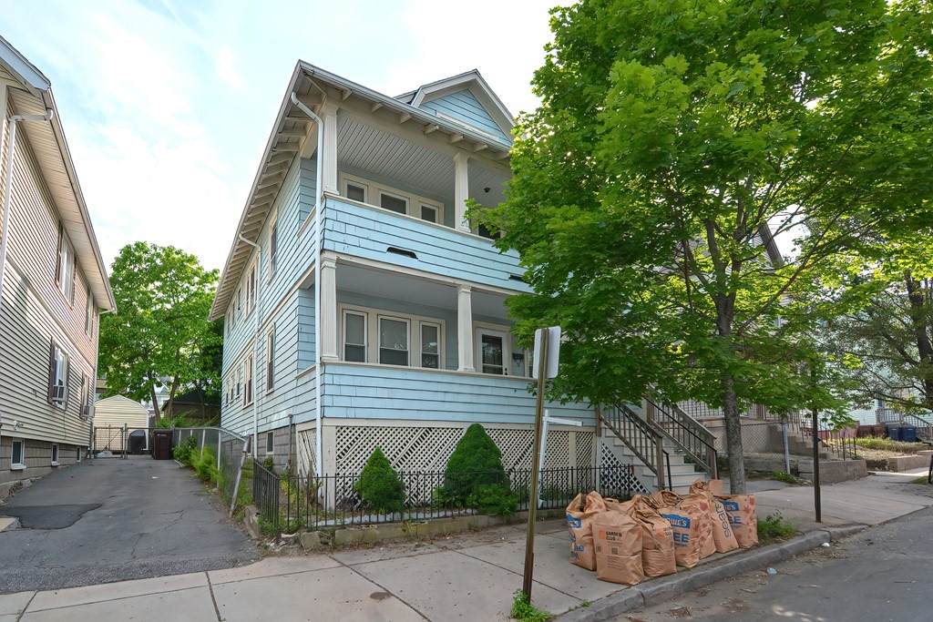 49-51 Reed Ave - Photo 1