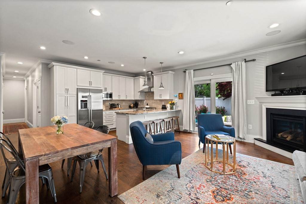 11 Howell St - Photo 1