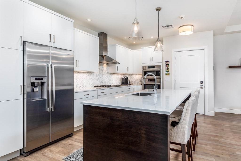 71 Greenwood Avenue - Photo 1