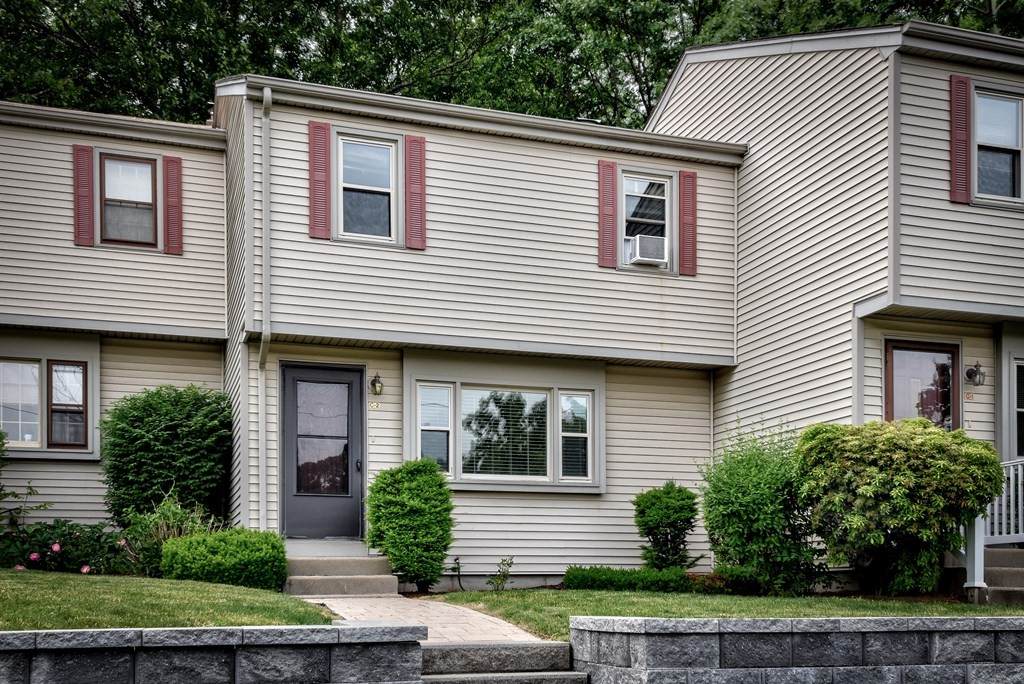 152 East Bacon Street - Photo 1