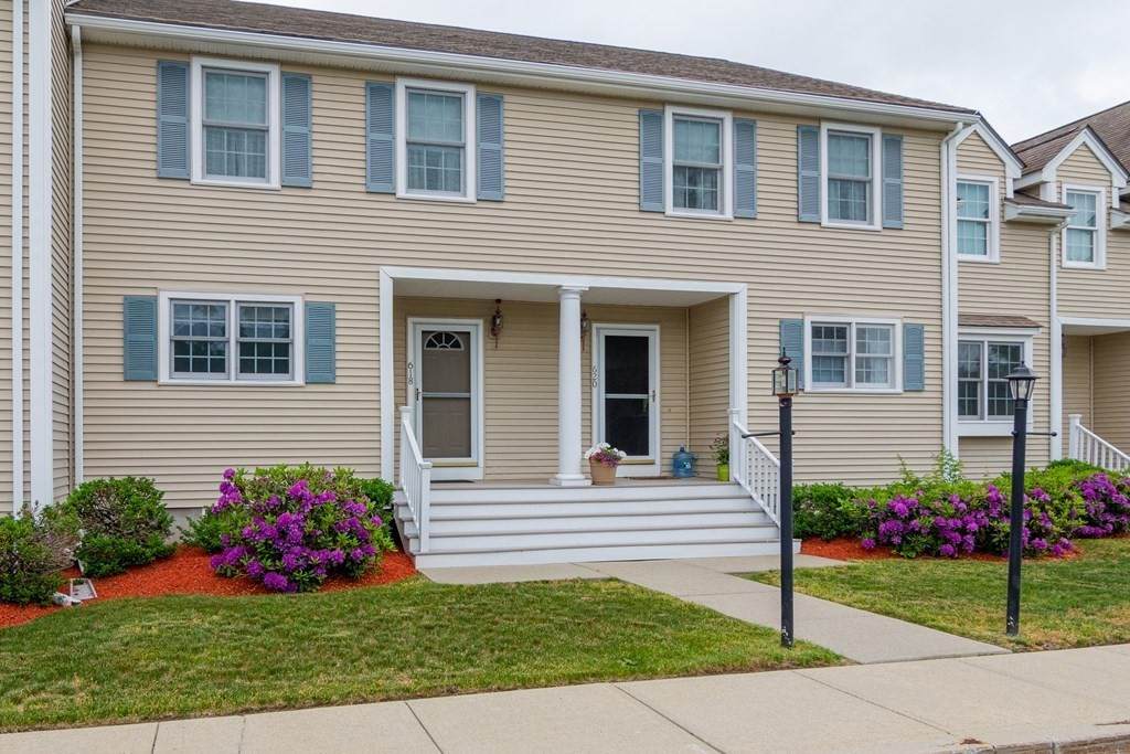 618 Thayer St - Photo 1