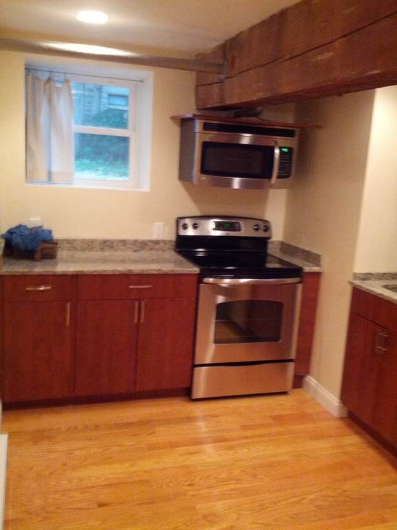 514 Harvard Street - Photo 1