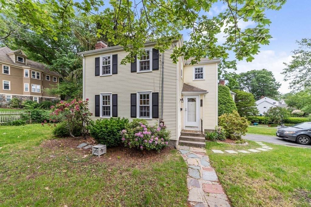 1273 Walnut St - Photo 1