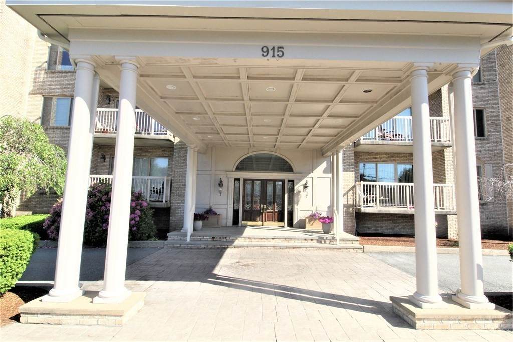 915 Hathaway Rd - Photo 1