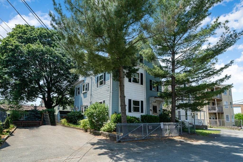 16 Ridgeway Court - Photo 1