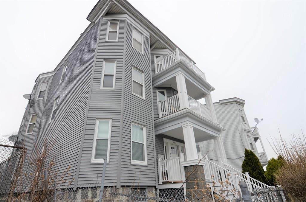 214 Hancock Street - Photo 1