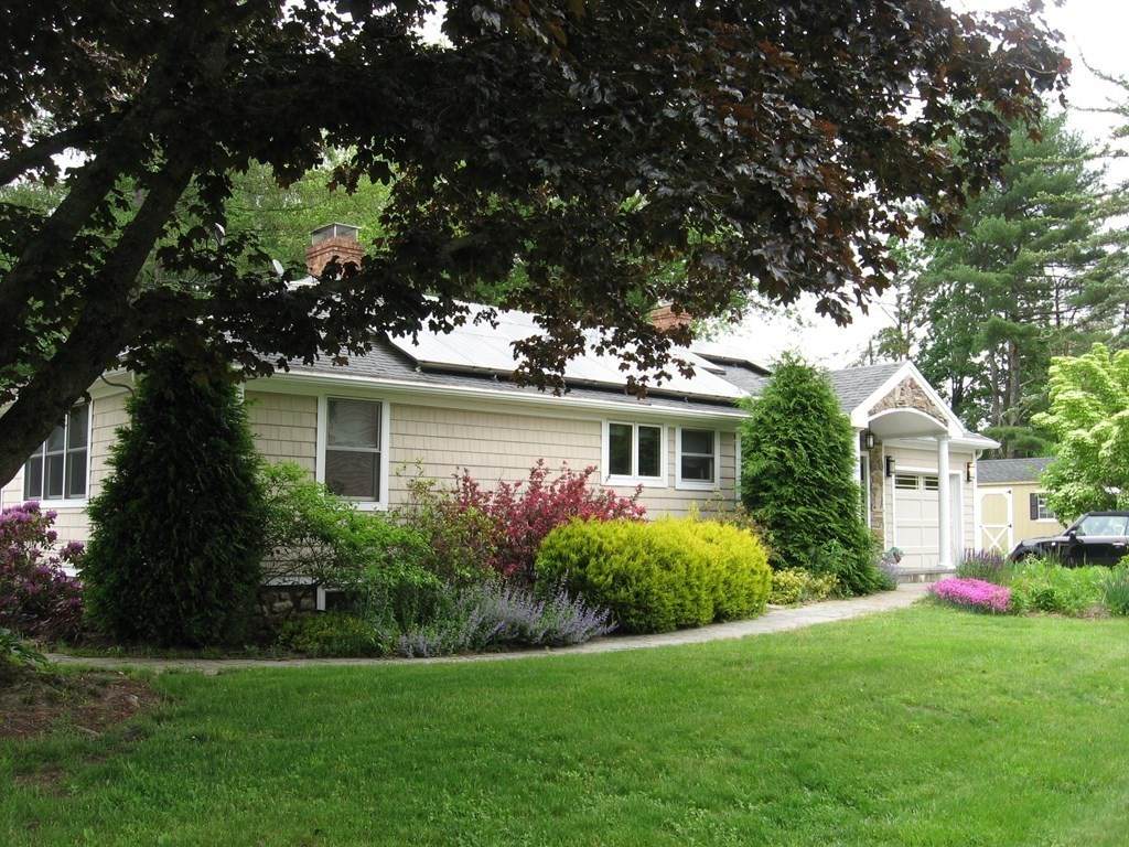2 Fieldcrest Rd - Photo 1