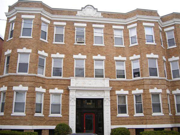 233 Kelton St - Photo 1