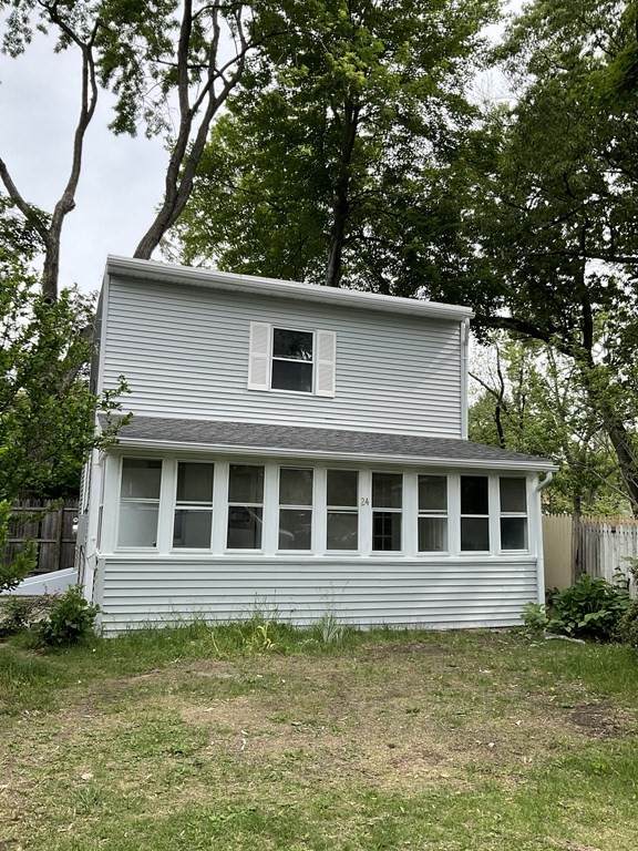 24 Ina Street - Photo 1