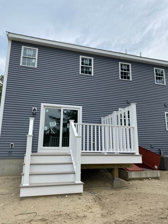 1489 Main St - Photo 1