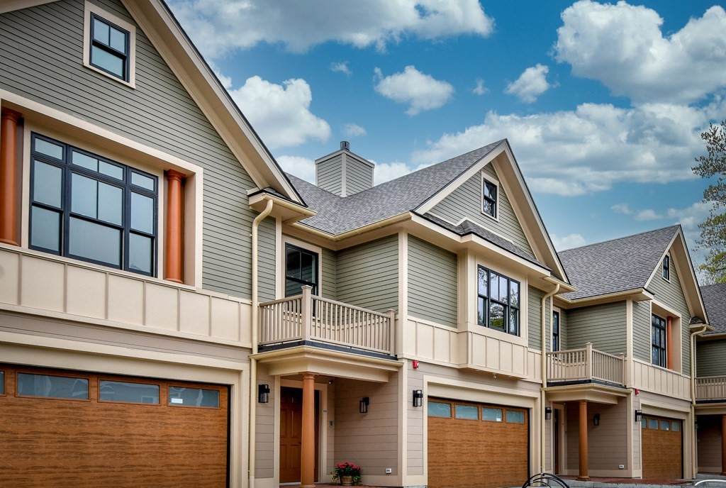90 Bigelow - Photo 1