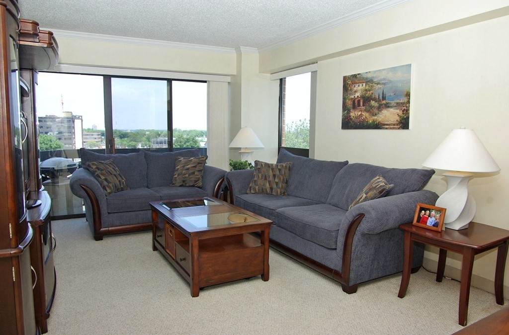 15 North Beacon St - Photo 1