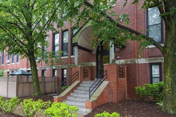 60 Gibson St - Photo 1