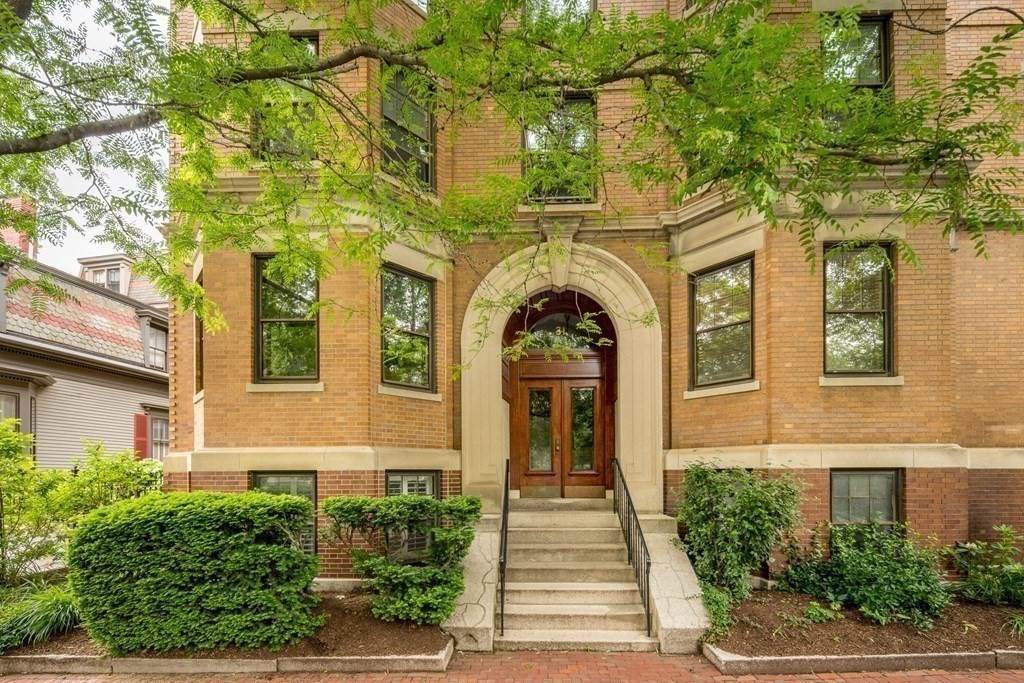 31 Linnaean Street - Photo 1