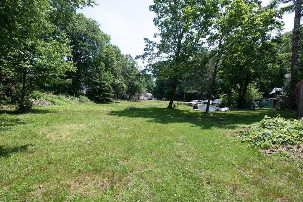 192 Stockbridge Road - Photo 1