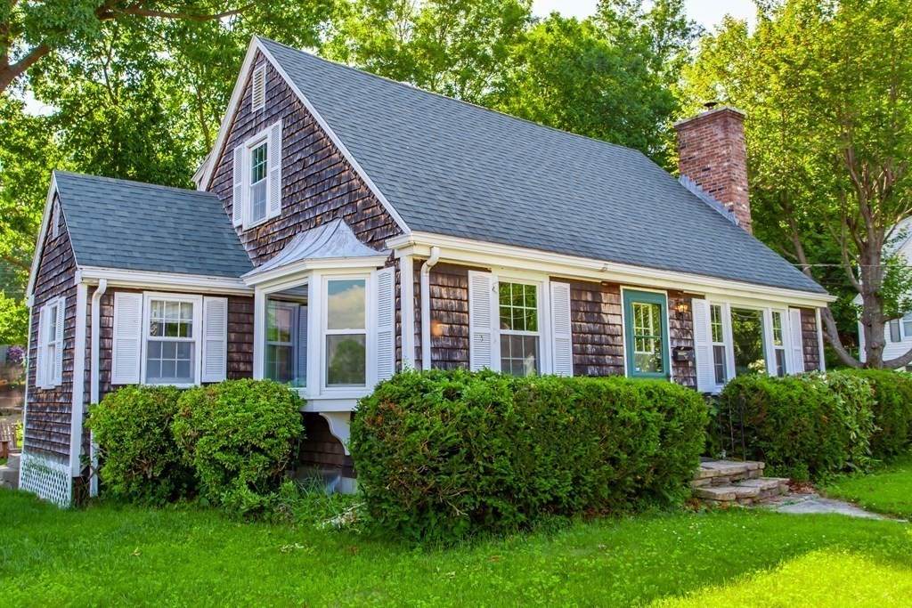 21 White Ave - Photo 1