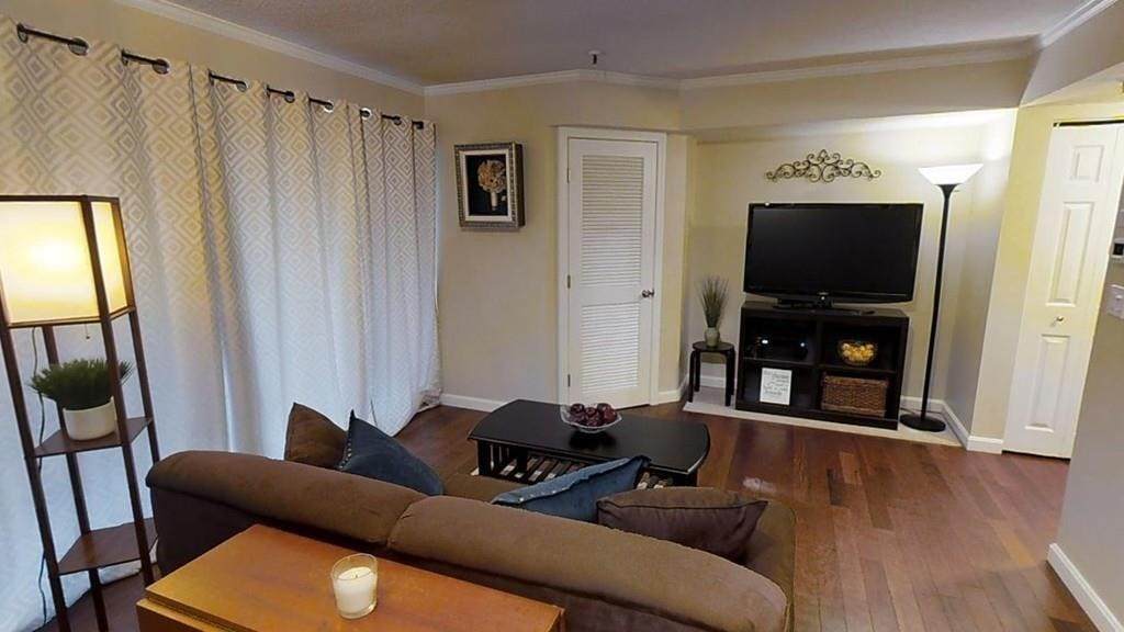 147 Kelton St - Photo 1