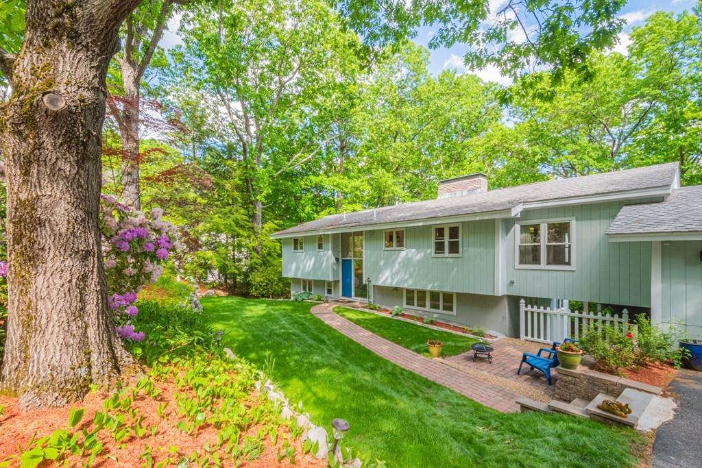 24 Dewey Rd - Photo 1