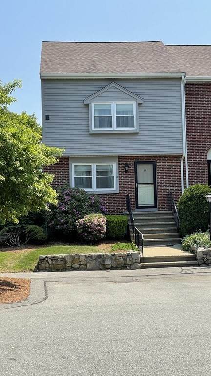560 Bedford - Photo 1