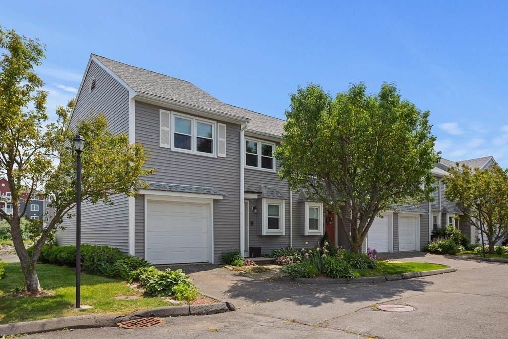30 Margin St - Photo 1