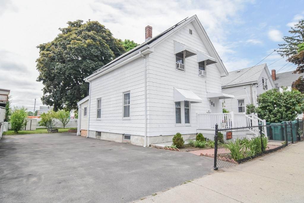 49 Lowell St - Photo 1
