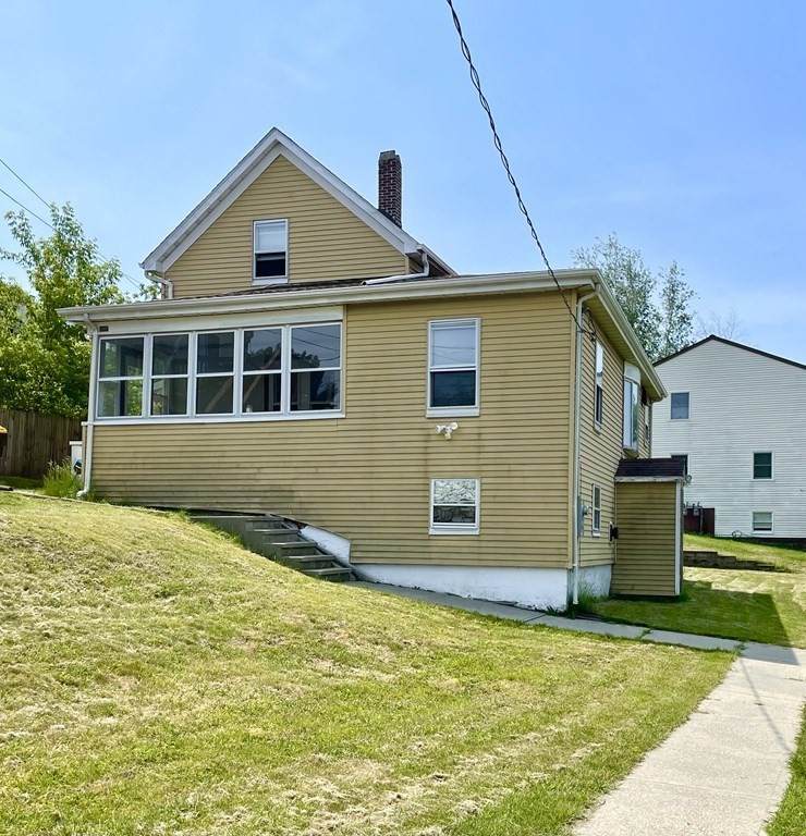 497 Summit St - Photo 1