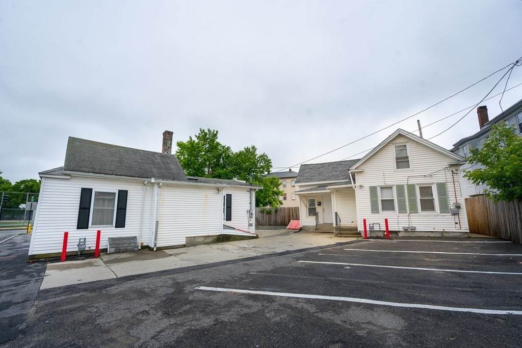 36 Douglas St - Photo 1