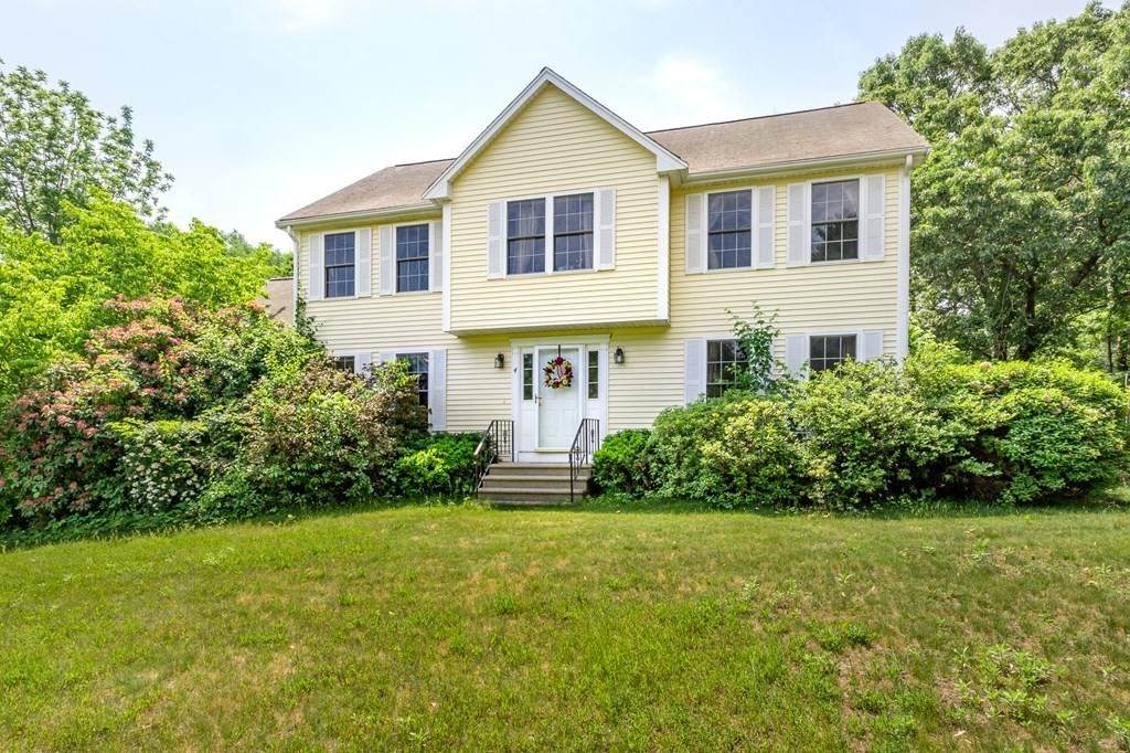 4 Innkeeper Way - Photo 1