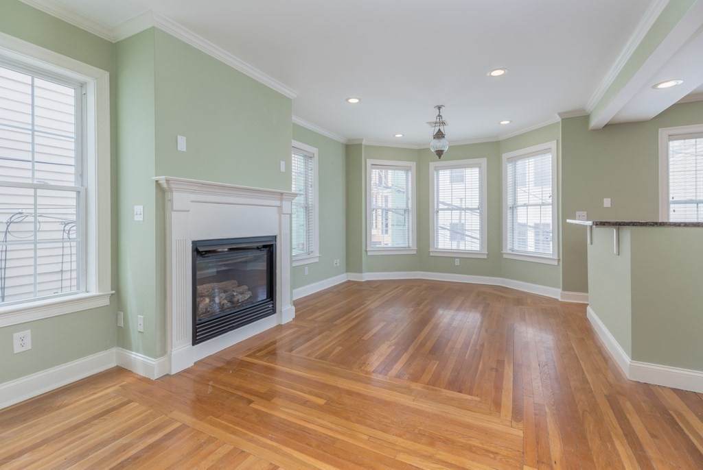 33 Belmont St - Photo 1