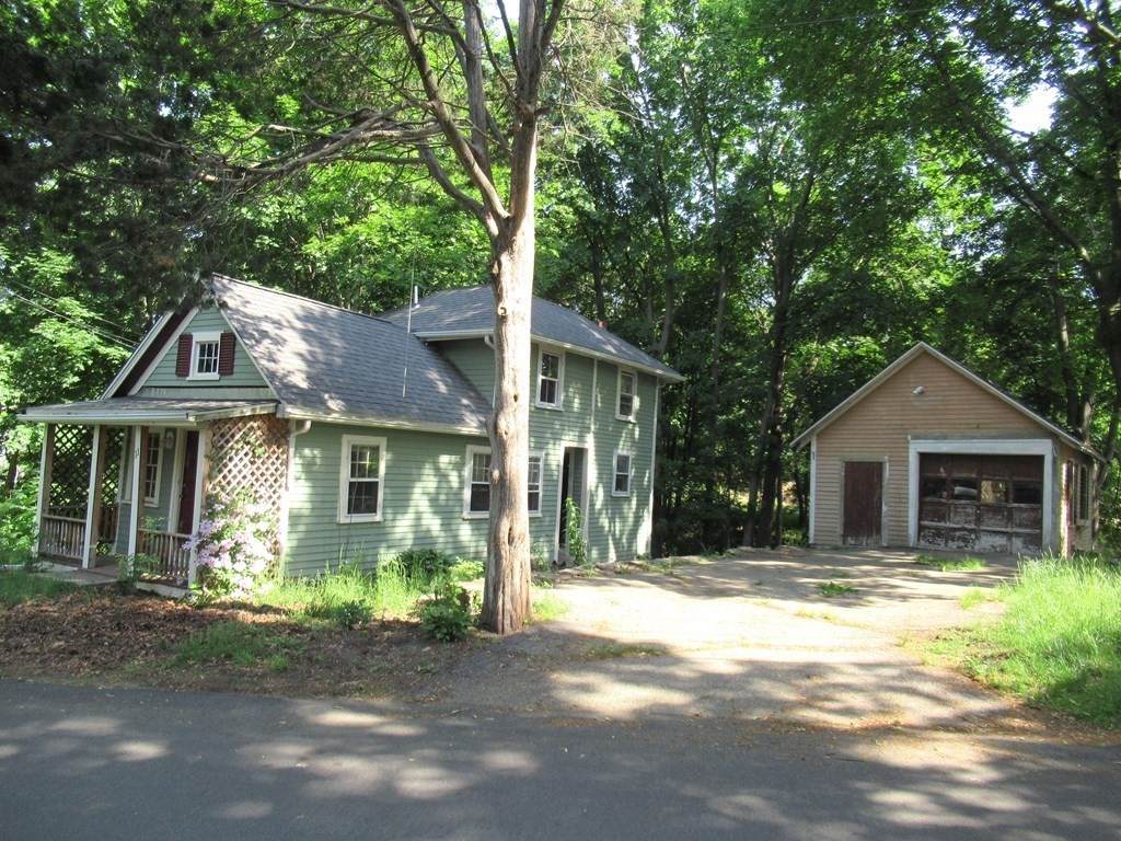 11 Lewis Court - Photo 1