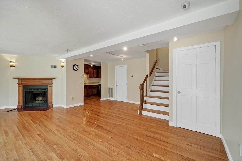 144 Quincy Shore Drive - Photo 1