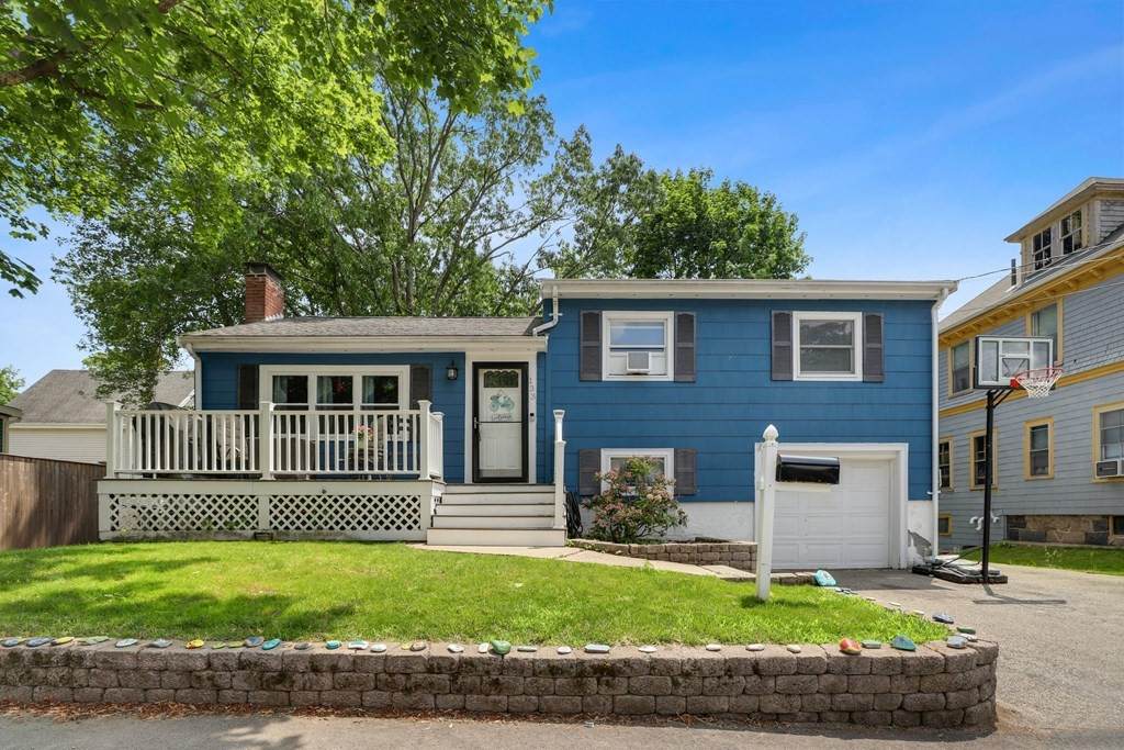 133 Crescent St - Photo 1
