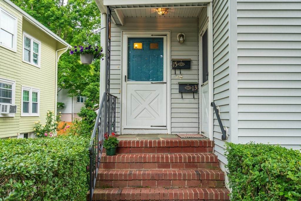 15 Bartlett Avenue - Photo 1