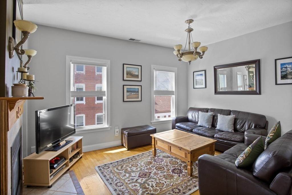 174-176 W 8th Street - Photo 1