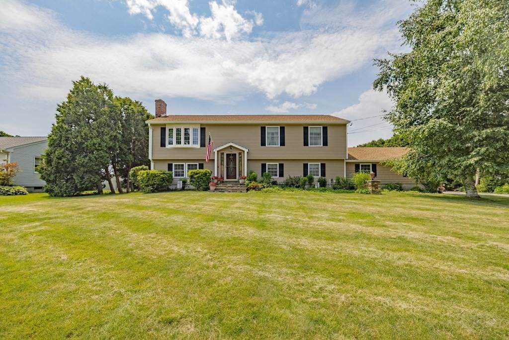 308 Leonard St - Photo 1