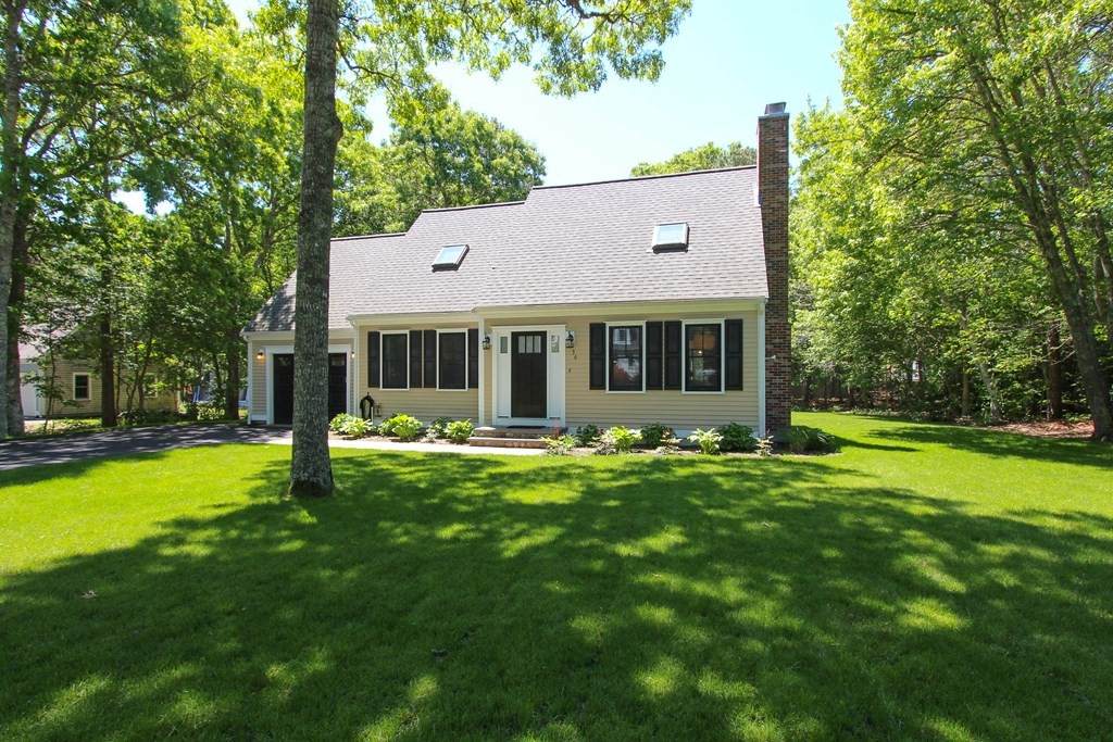 36 Nauset St - Photo 1