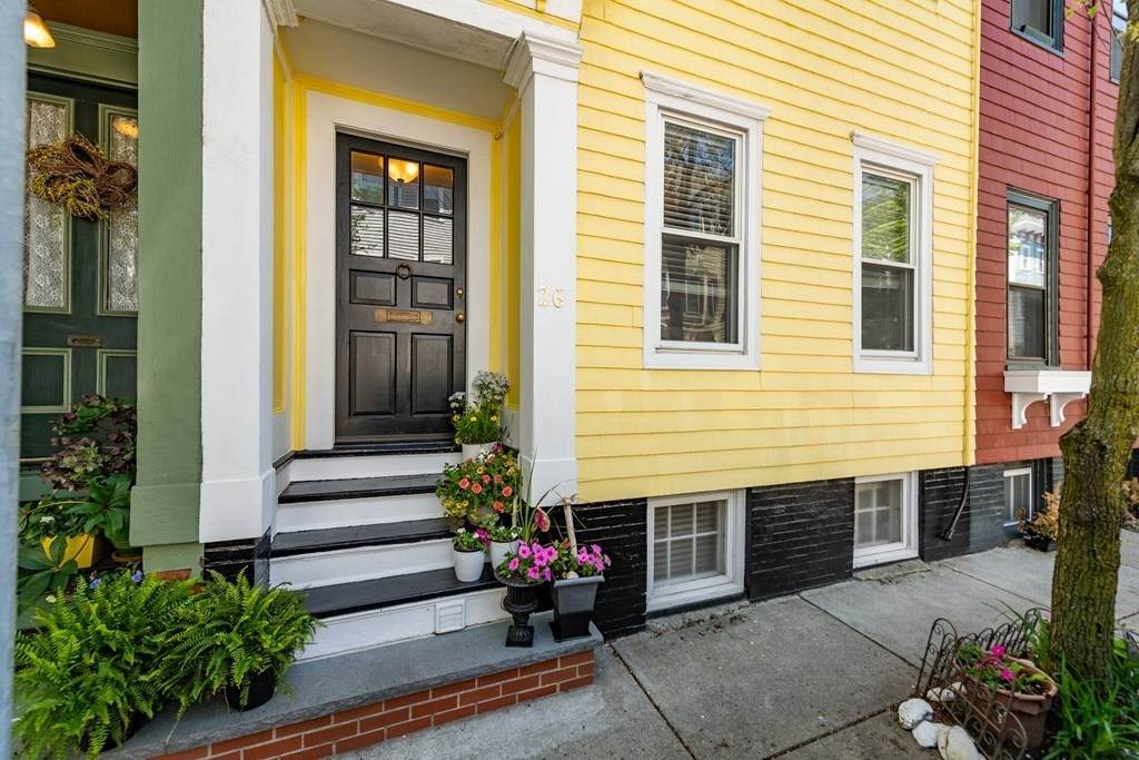 26 Russell St - Photo 1