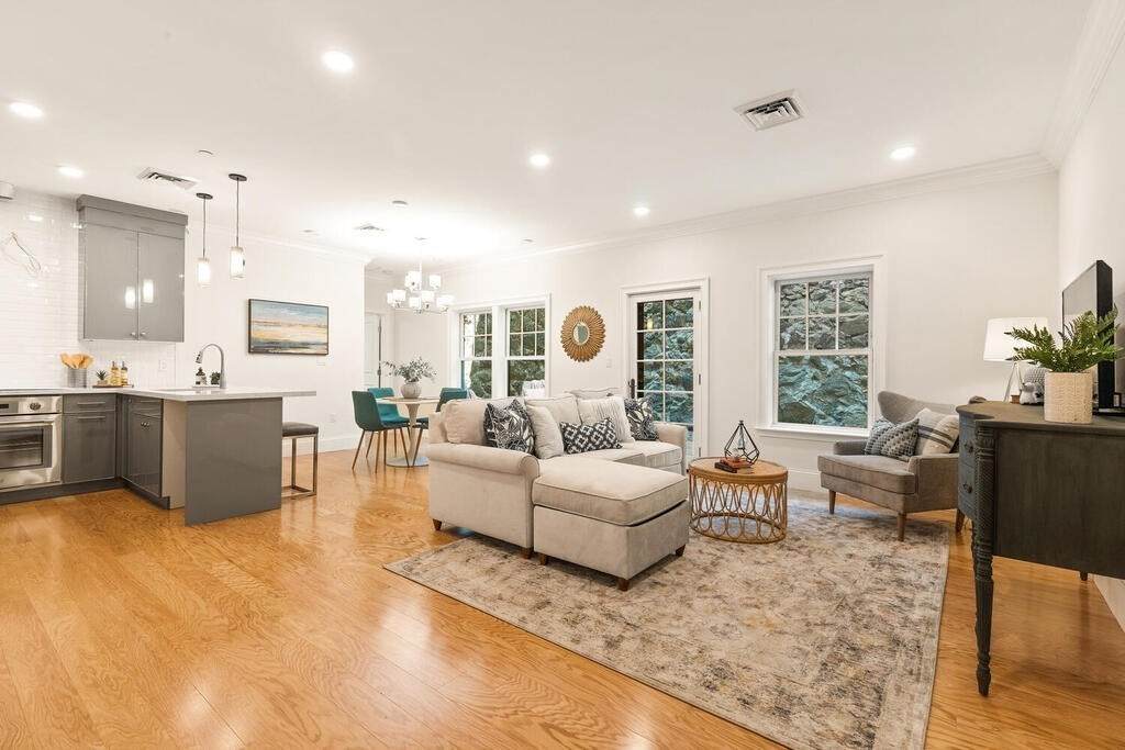40 Elmwood Avenue - Photo 1