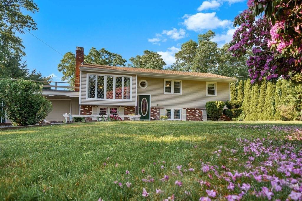 49 Wheaton Dr - Photo 1