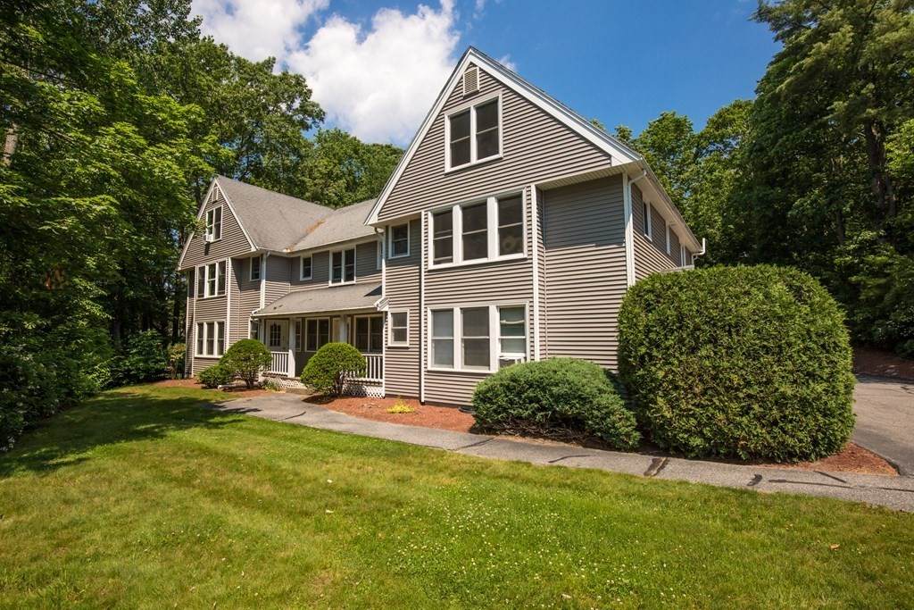 25 Stefaniak Ave - Photo 1