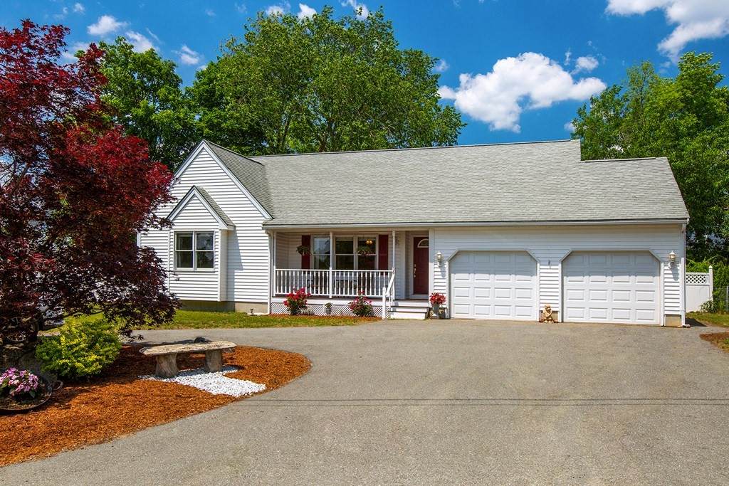 34 Elm Ave - Photo 1
