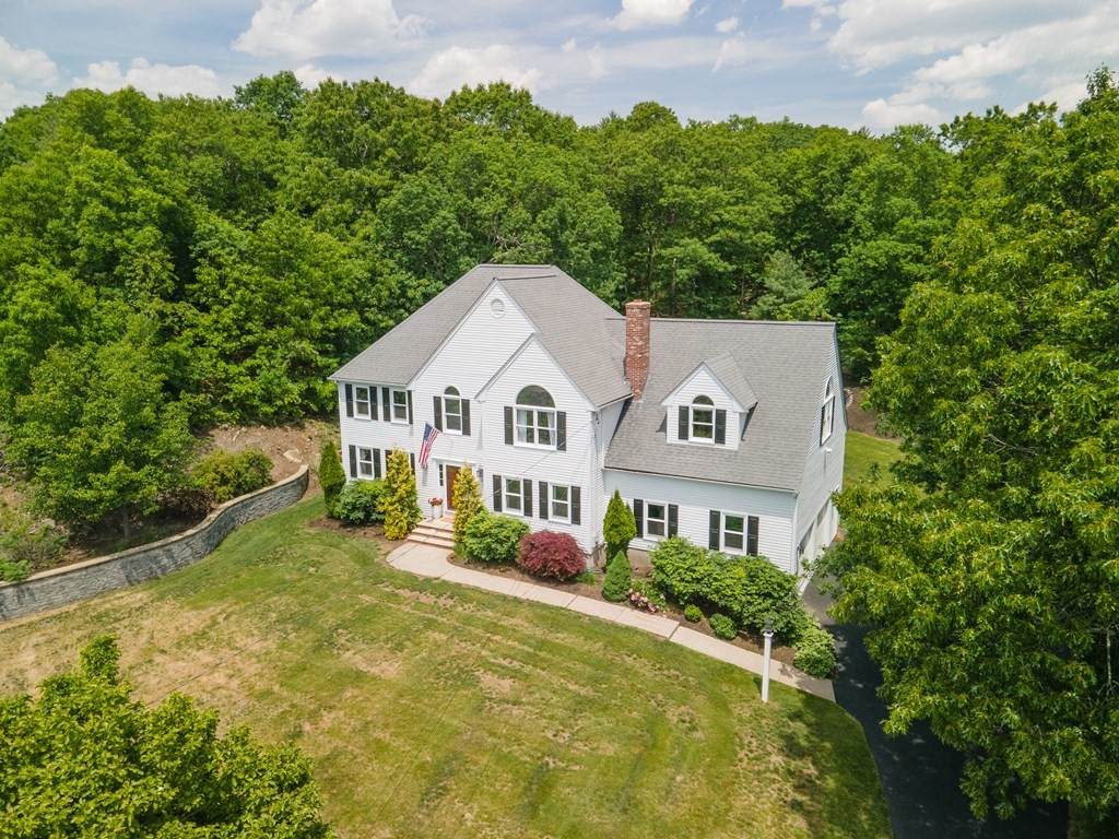 27 Hill St - Photo 1