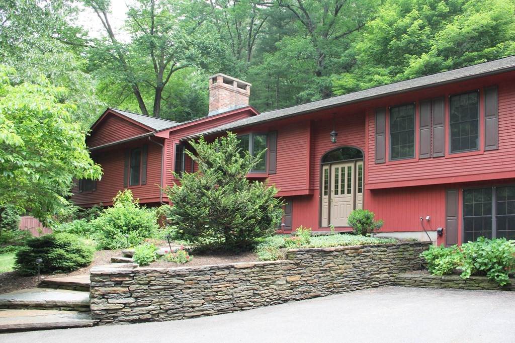 452 Loomis Street - Photo 1